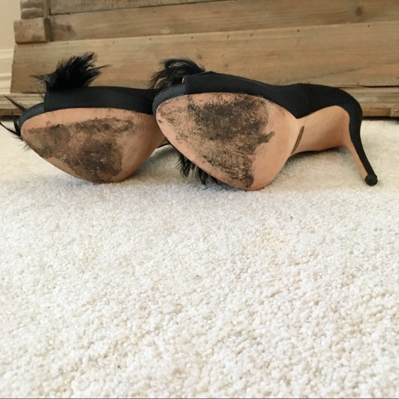 Badgley Mischka black satin peep toe heels - Picture 3 of 4